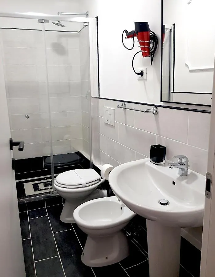 Legend R.G. Hostel Rome