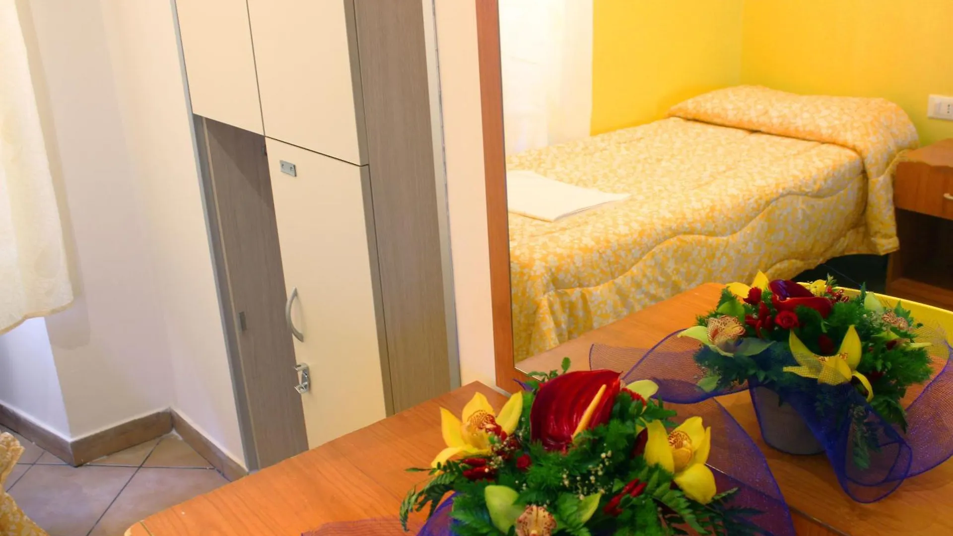 Legend R.G. Hostel Rome