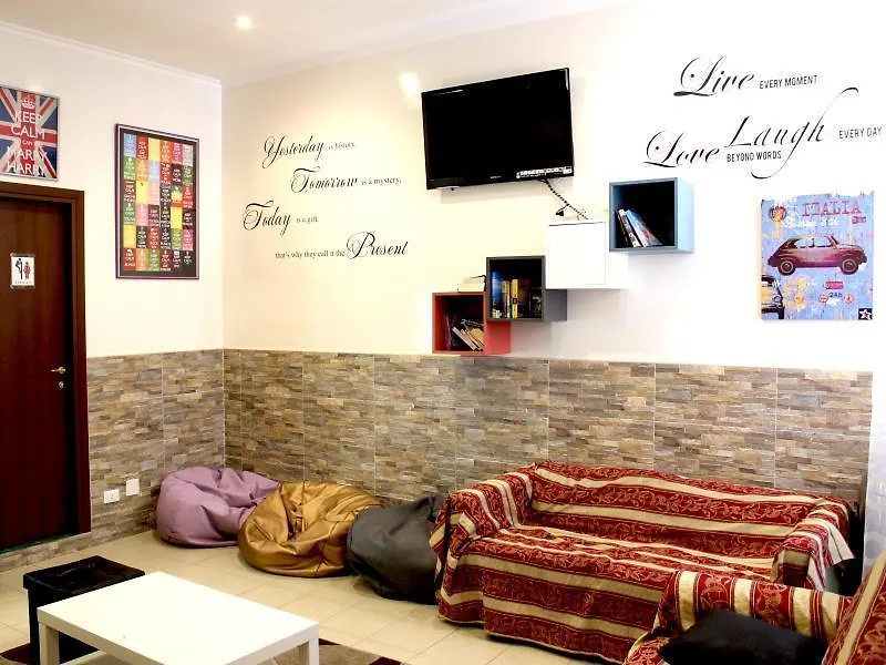 Legend R.G. Hostel Rome
