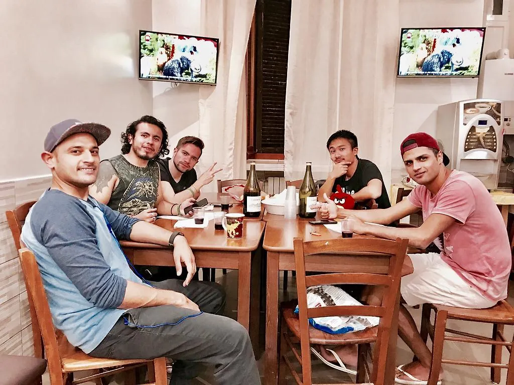 Legend R.G. Hostel Rome