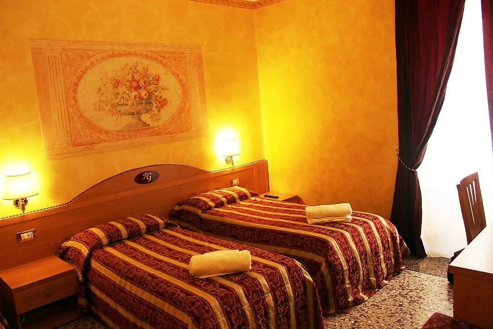 Legend R.G. Hostel Rome